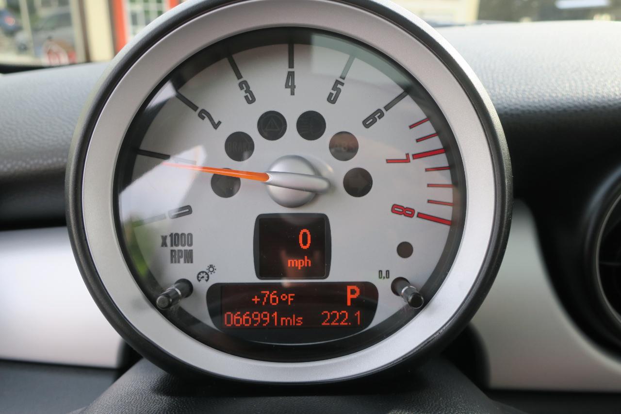 MINI Cooper  2010