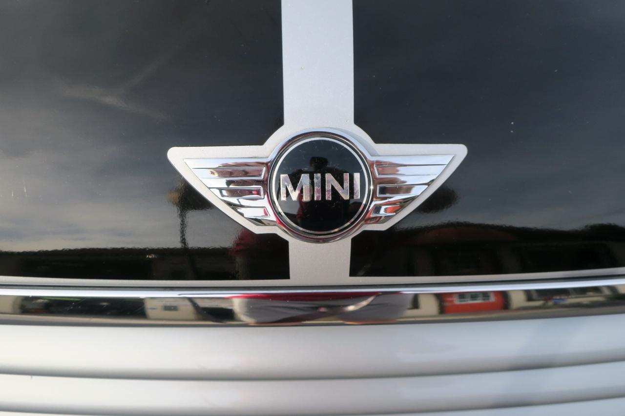 MINI Cooper  2010