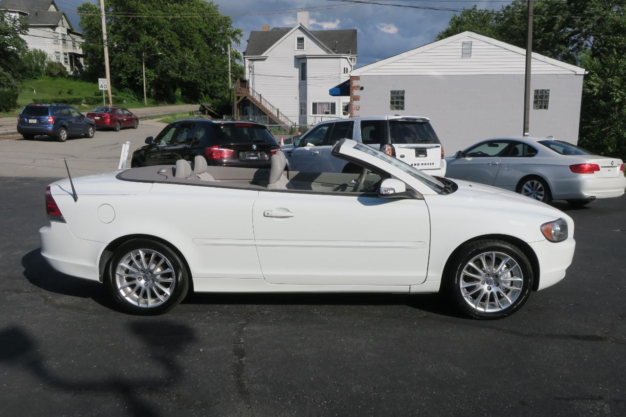 Volvo C70 T5 2009