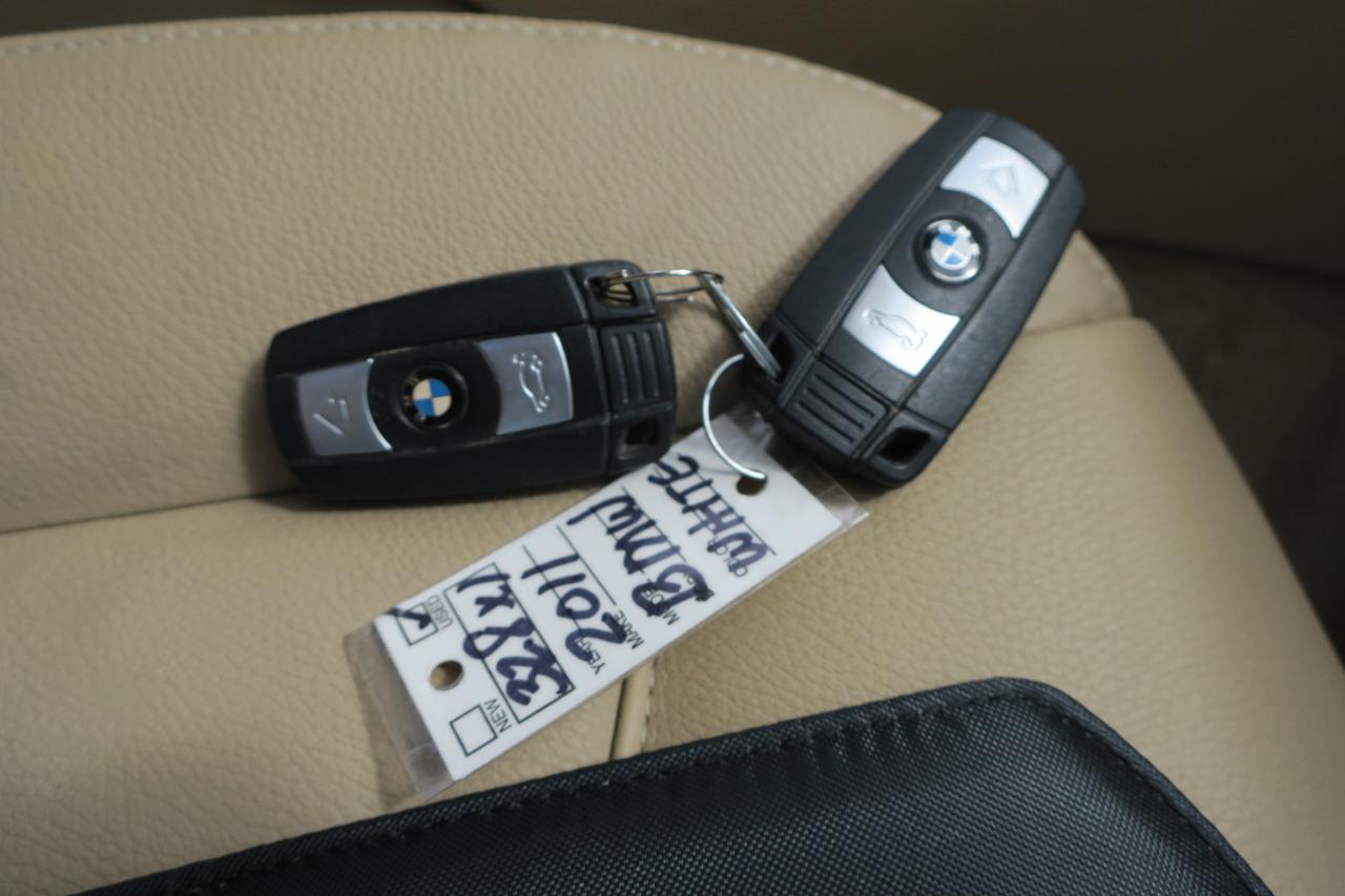 BMW 3-Series 328i xDrive 2011