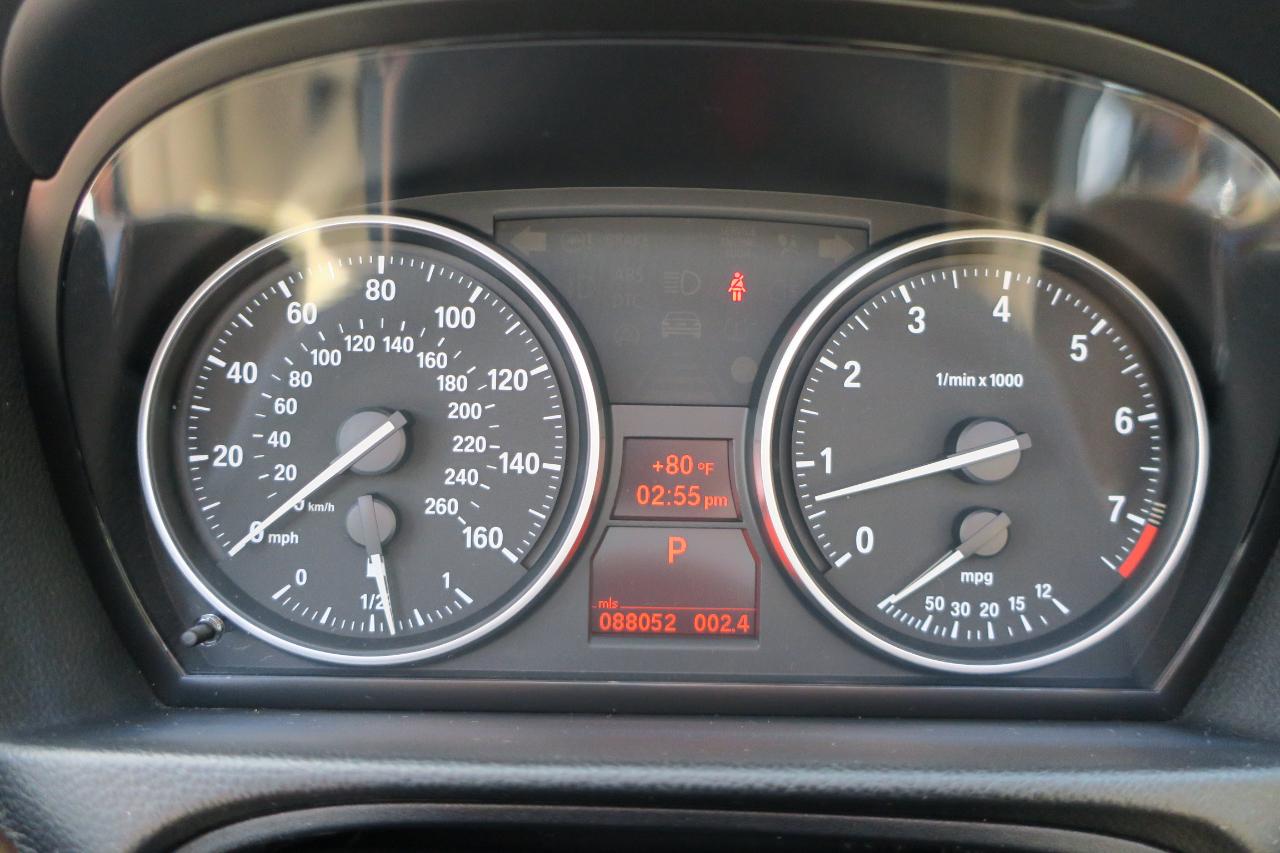 BMW 3-Series 328i xDrive 2011