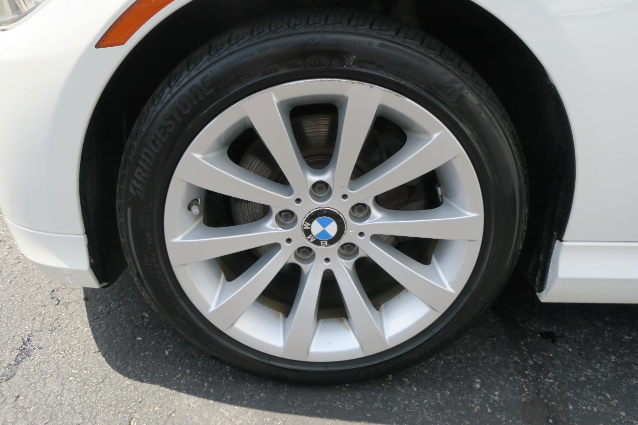 BMW 3-Series 328i xDrive 2011