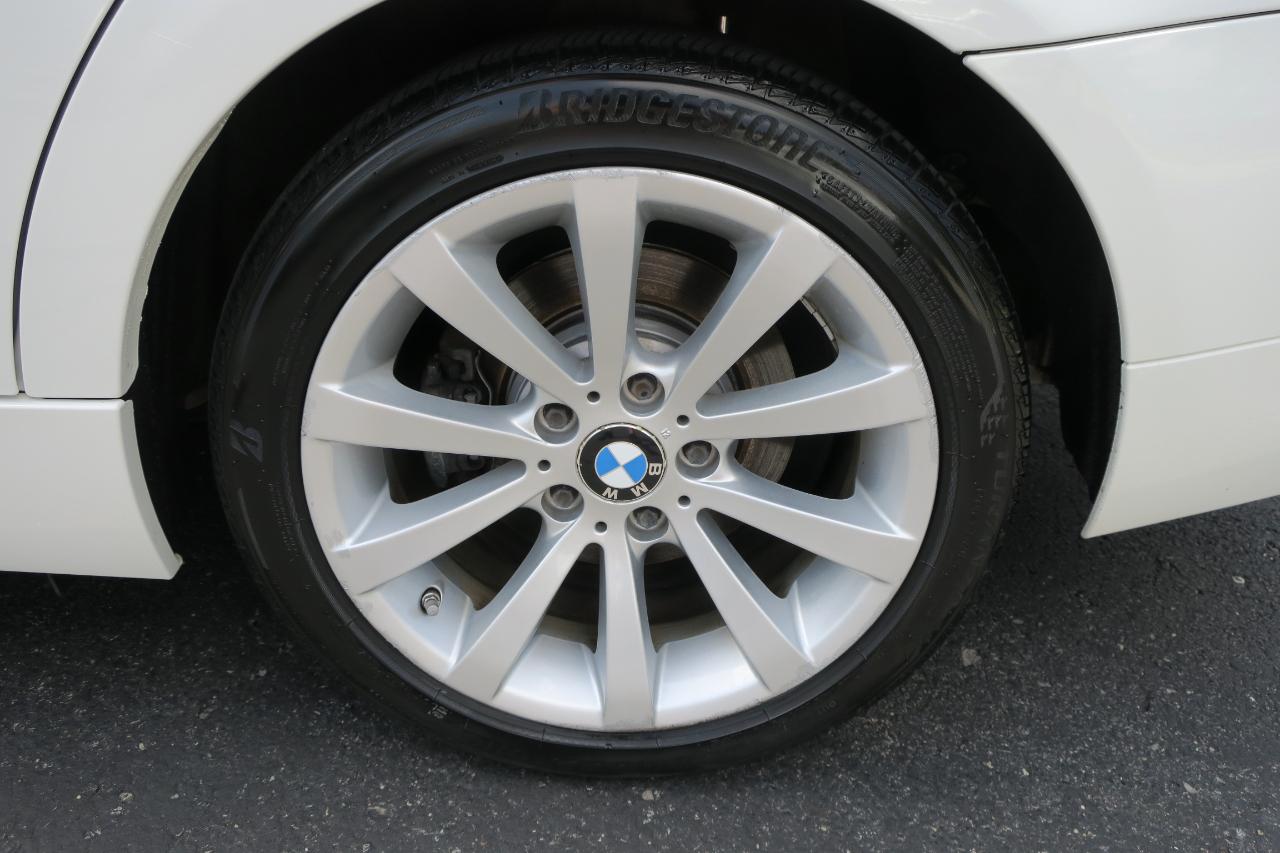 BMW 3-Series 328i xDrive 2011