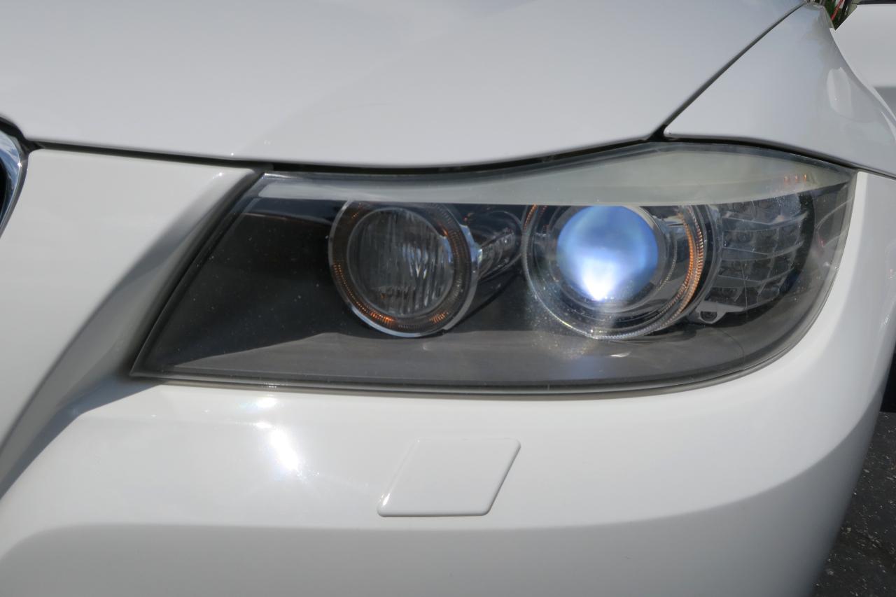 BMW 3-Series 328i xDrive 2011