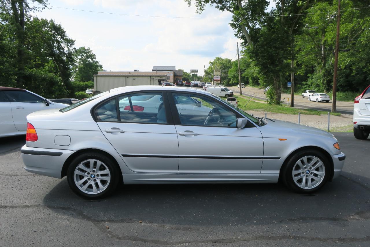 BMW 3-Series 325i Sedan 2002