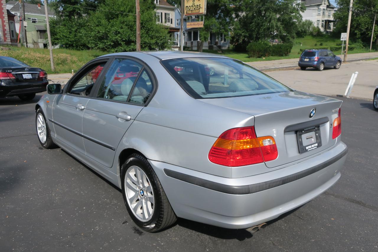 BMW 3-Series 325i Sedan 2002