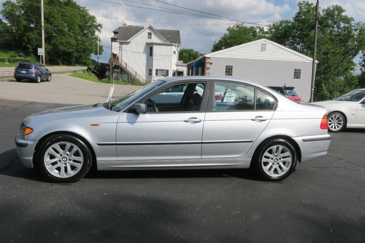 BMW 3-Series 325i Sedan 2002