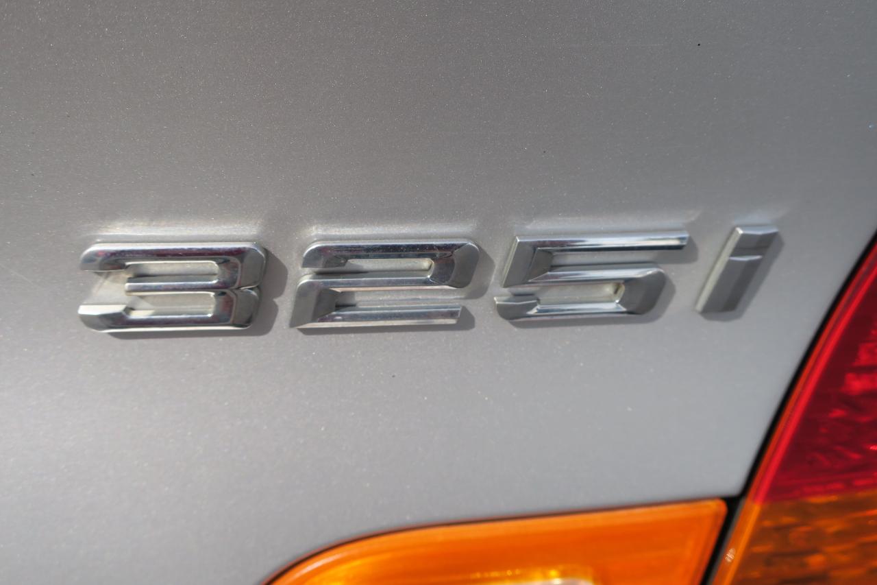 BMW 3-Series 325i Sedan 2002