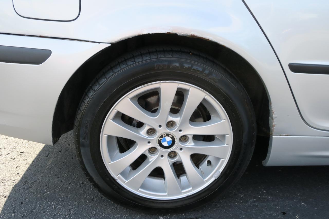 BMW 3-Series 325i Sedan 2002