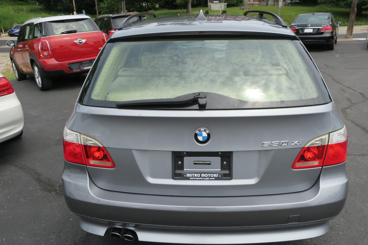 BMW 5-Series Sport Wagon 530xiT 2007