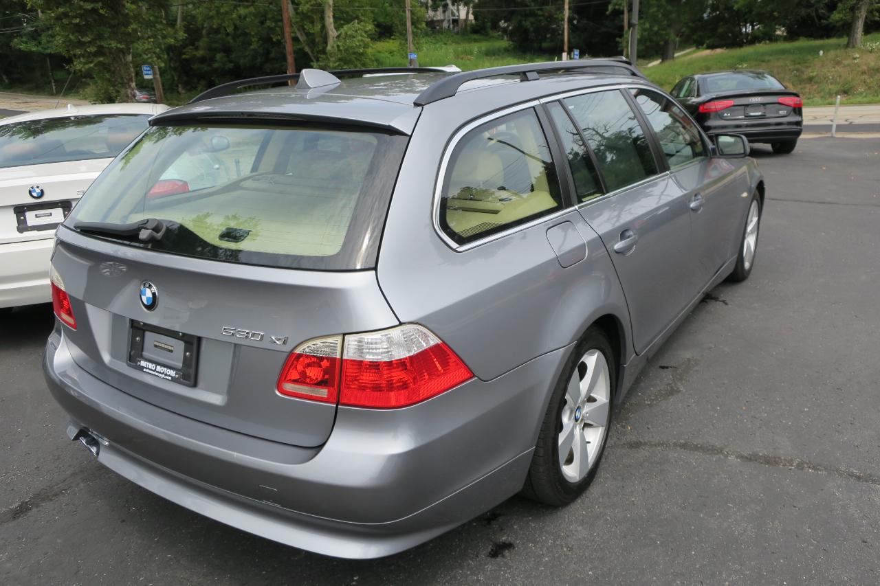 BMW 5-Series Sport Wagon 530xiT 2007