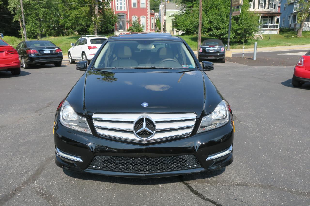 Mercedes-Benz C-Class C300 4MATIC Luxury Sedan 2012