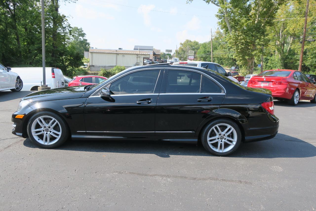 Mercedes-Benz C-Class C300 4MATIC Luxury Sedan 2012