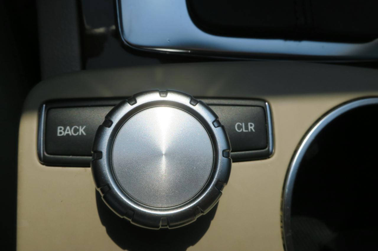 Mercedes-Benz C-Class C300 4MATIC Luxury Sedan 2012
