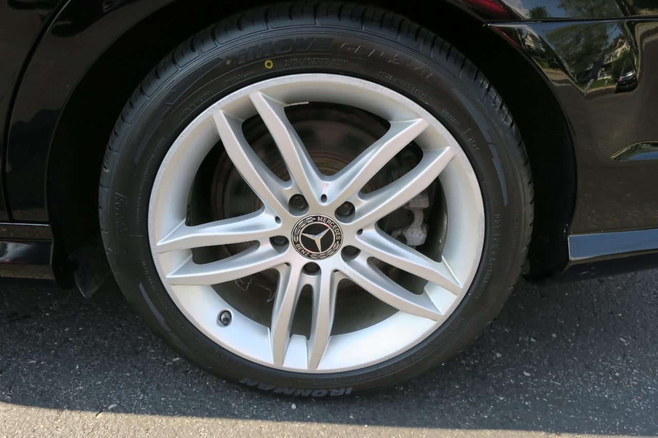 Mercedes-Benz C-Class C300 4MATIC Luxury Sedan 2012