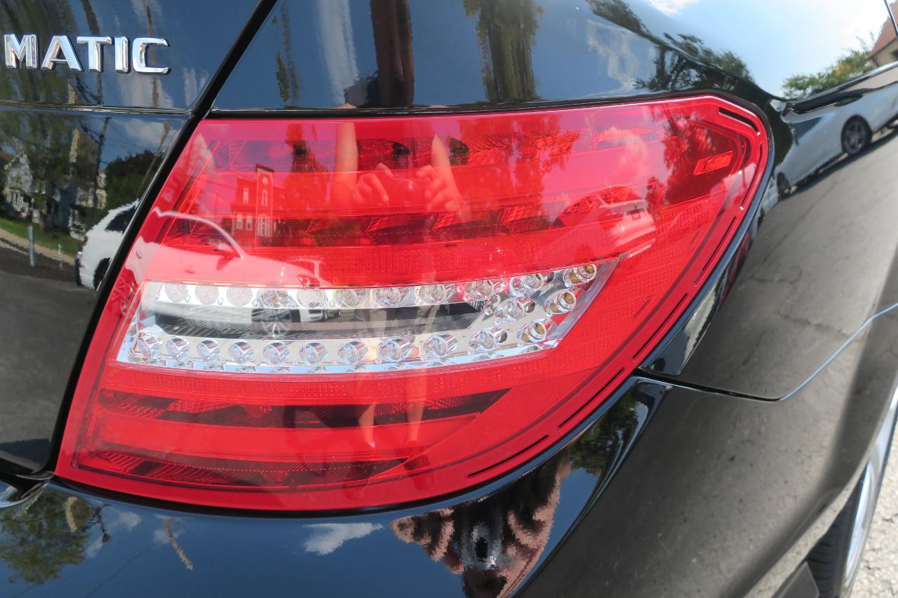 Mercedes-Benz C-Class C300 4MATIC Luxury Sedan 2012