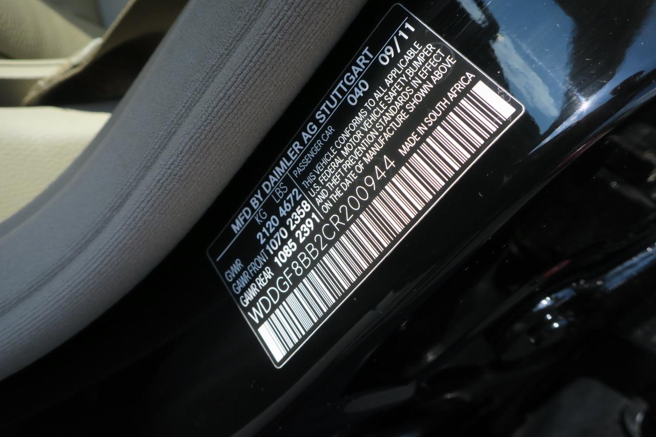 Mercedes-Benz C-Class C300 4MATIC Luxury Sedan 2012