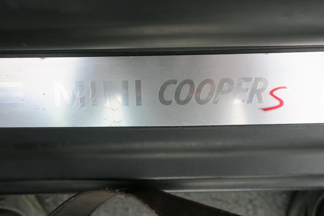 MINI Cooper S 2005