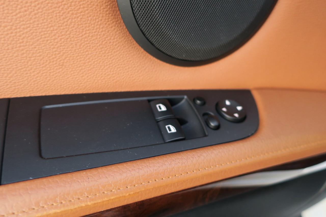 BMW 3-Series 328i xDrive Coupe - SULEV 2012