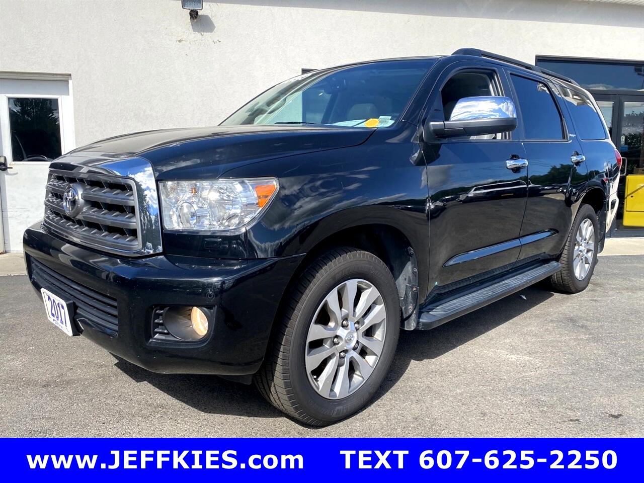 Toyota Sequoia Limited 4WD (Natl) 2017