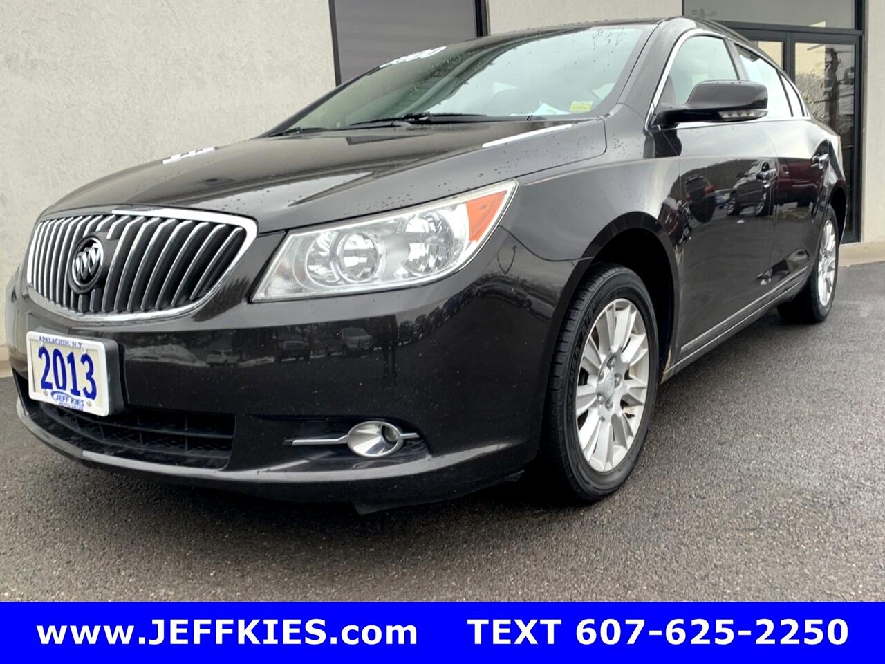 Buick LaCrosse 4dr Sdn Leather FWD 2013