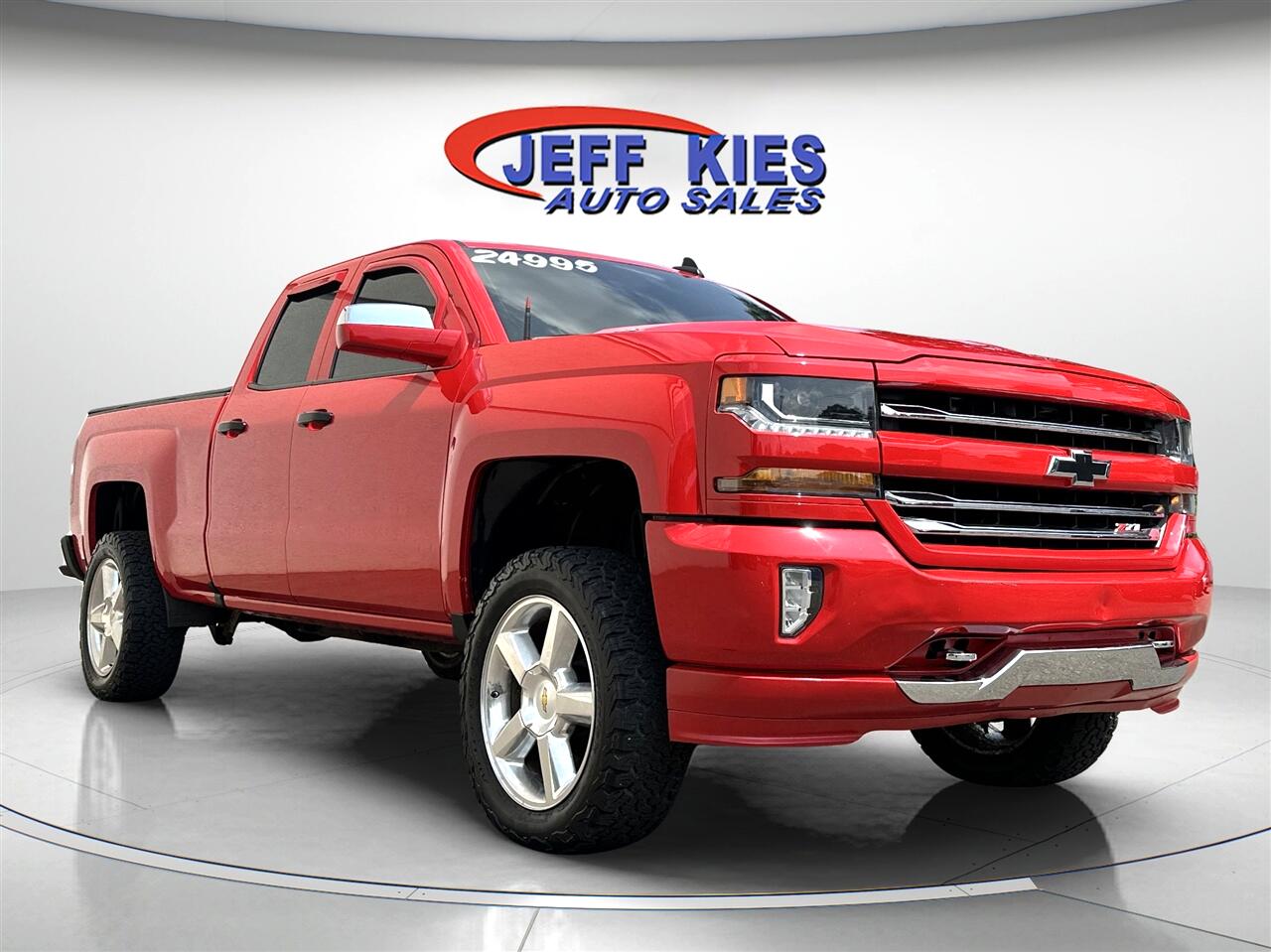 2019 Chevrolet Silverado 1500 Custom photo 2