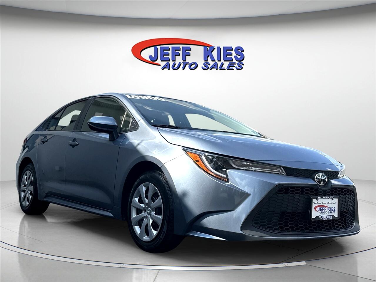 2022 Toyota Corolla LE photo 2