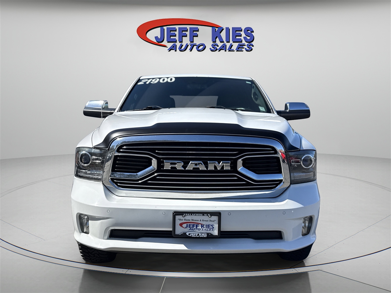 2016 Ram 1500 Limited photo 3