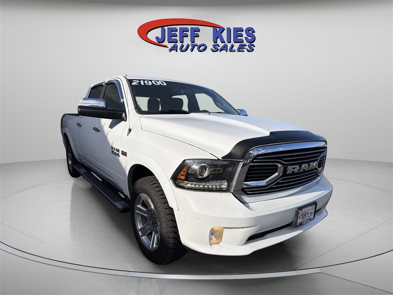 RAM 1500 4WD Crew Cab 149" Limited 2016