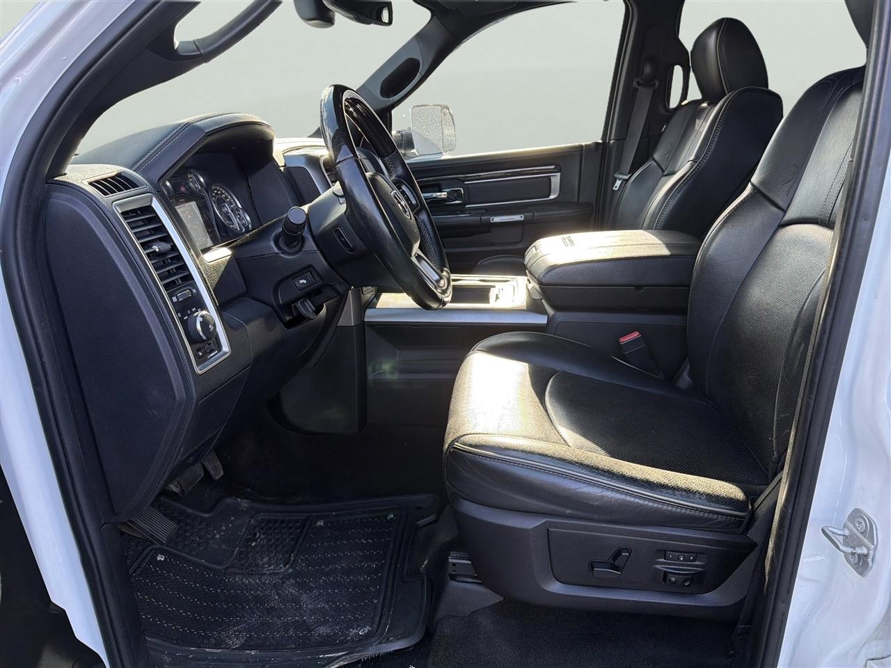 RAM 1500 4WD Crew Cab 149" Limited 2016