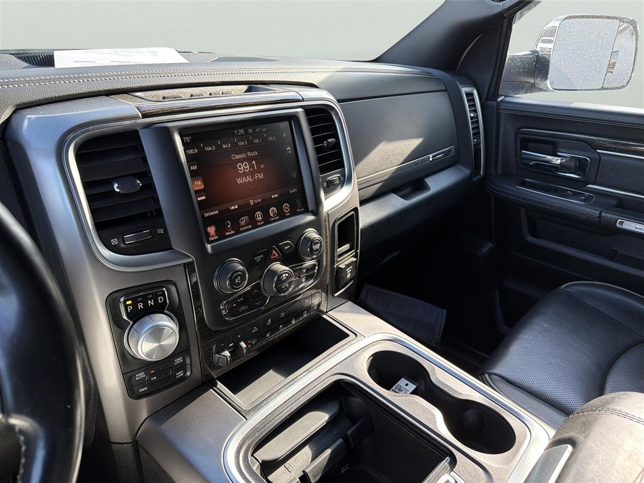 RAM 1500 4WD Crew Cab 149" Limited 2016