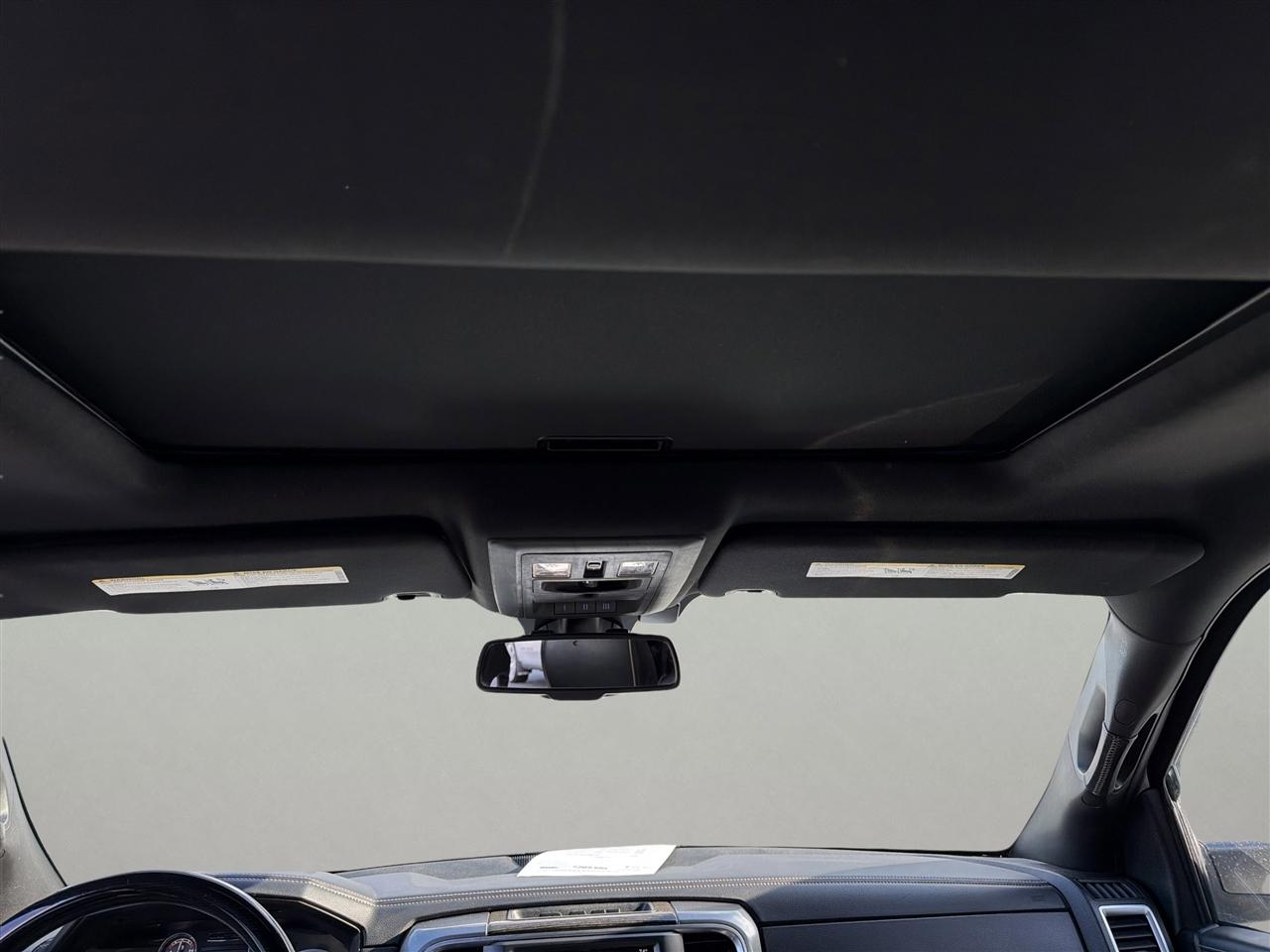 RAM 1500 4WD Crew Cab 149" Limited 2016