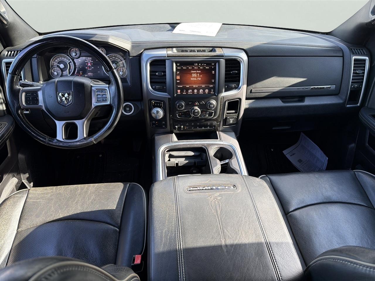 RAM 1500 4WD Crew Cab 149" Limited 2016