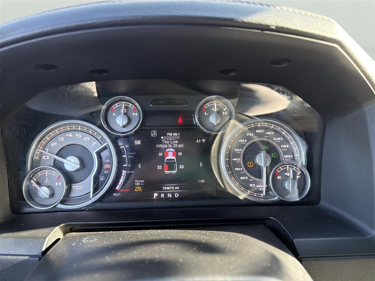 RAM 1500 4WD Crew Cab 149" Limited 2016