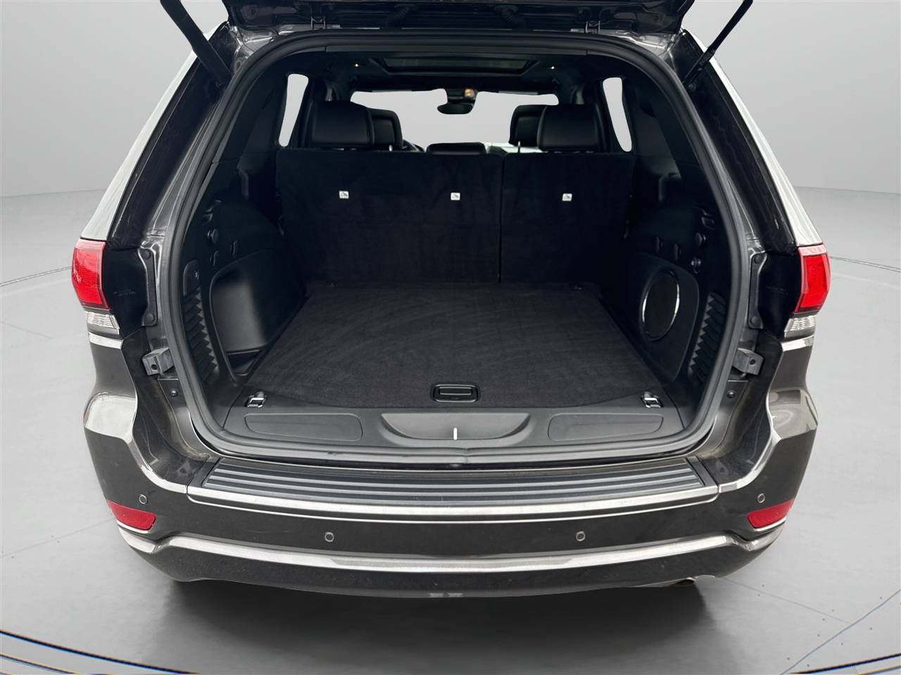 2021 Jeep Grand Cherokee Limited photo 4