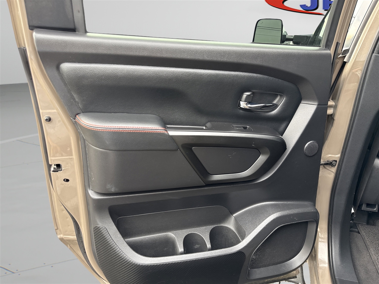 Nissan Titan 4x4 Crew Cab PRO-4X 2021 Nissan Titan 4x4 Crew Cab PRO-4X 2021