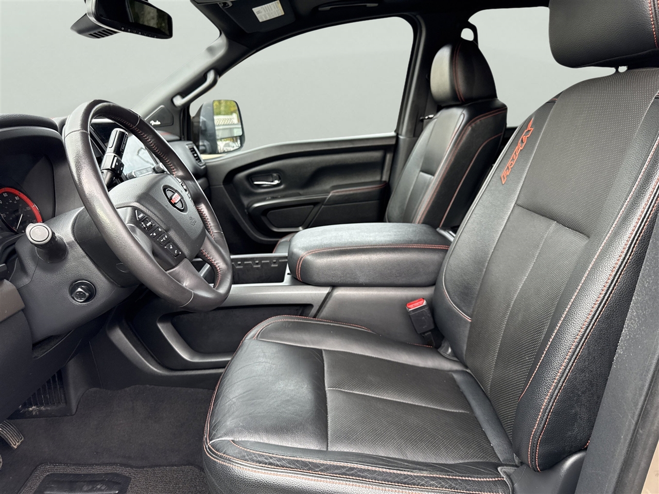 Nissan Titan 4x4 Crew Cab PRO-4X 2021 Nissan Titan 4x4 Crew Cab PRO-4X 2021