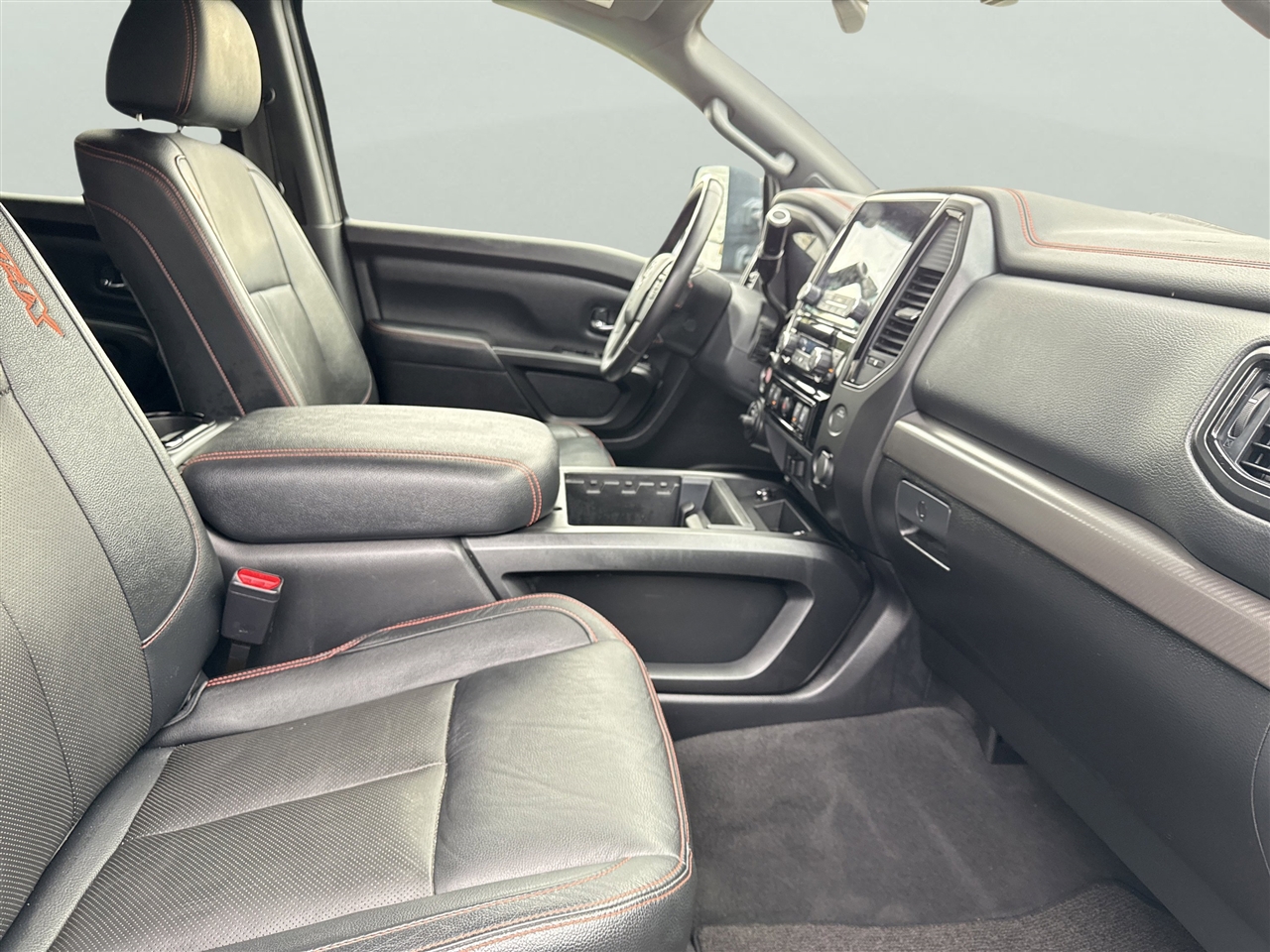 Nissan Titan 4x4 Crew Cab PRO-4X 2021 Nissan Titan 4x4 Crew Cab PRO-4X 2021