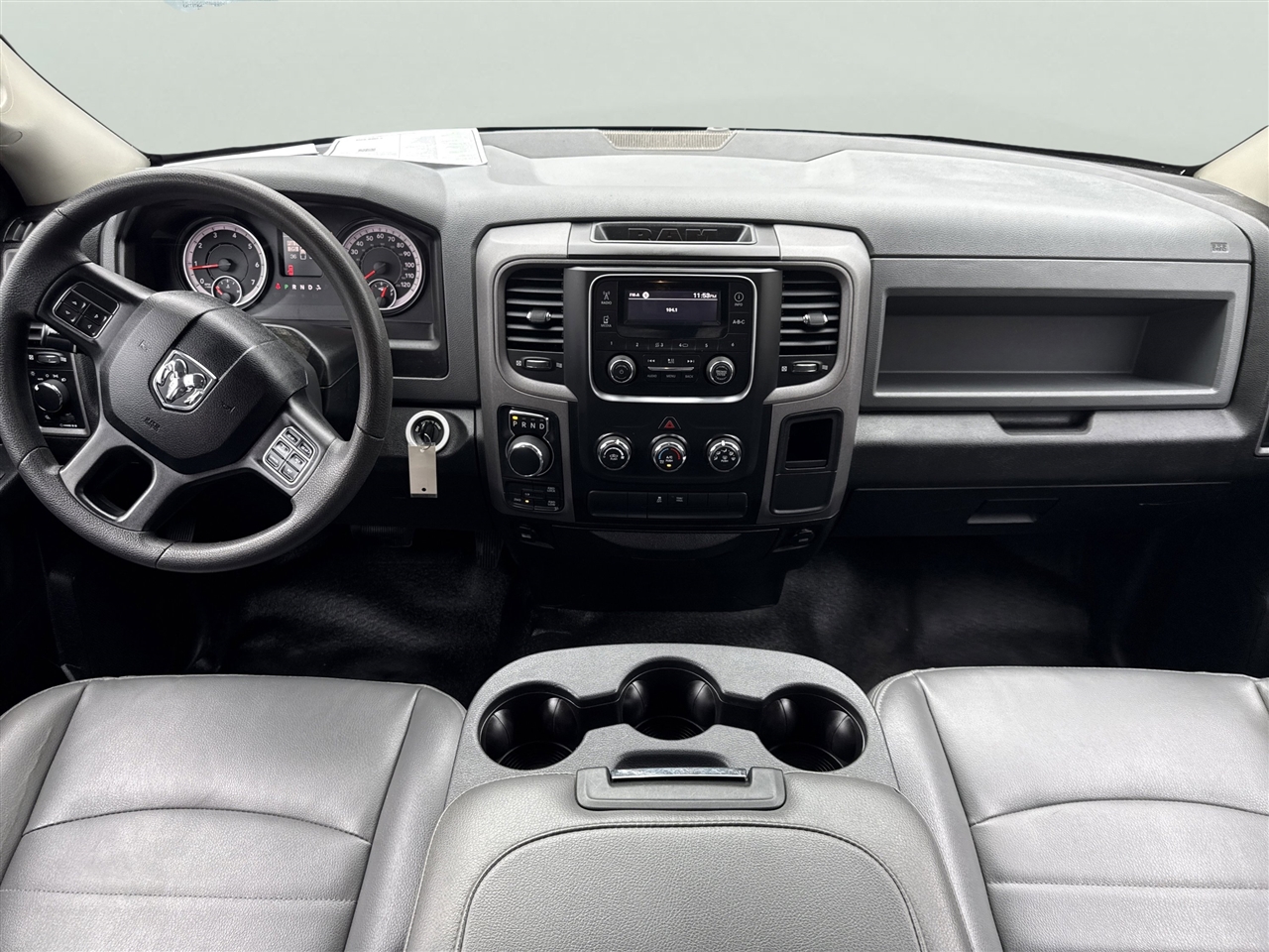 RAM 1500 Classic Tradesman 4x4 Quad Cab 6'4" Box 2019 RAM 1500 Classic Tradesman 4x4 Quad Cab 6'4" Box 2019