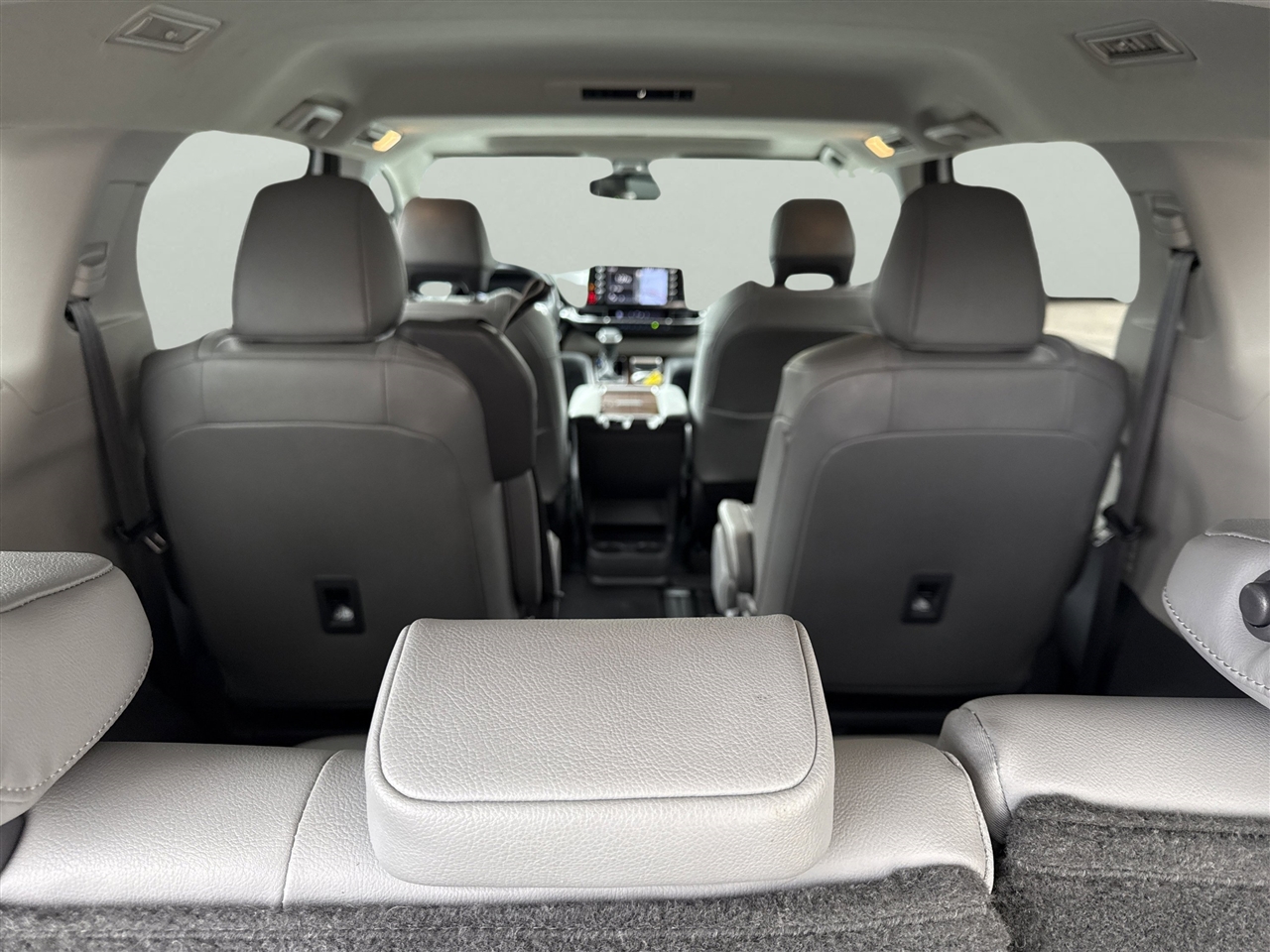 Toyota Sienna XLE FWD 8-Passenger (Natl) 2021 Toyota Sienna XLE FWD 8-Passenger (Natl) 2021