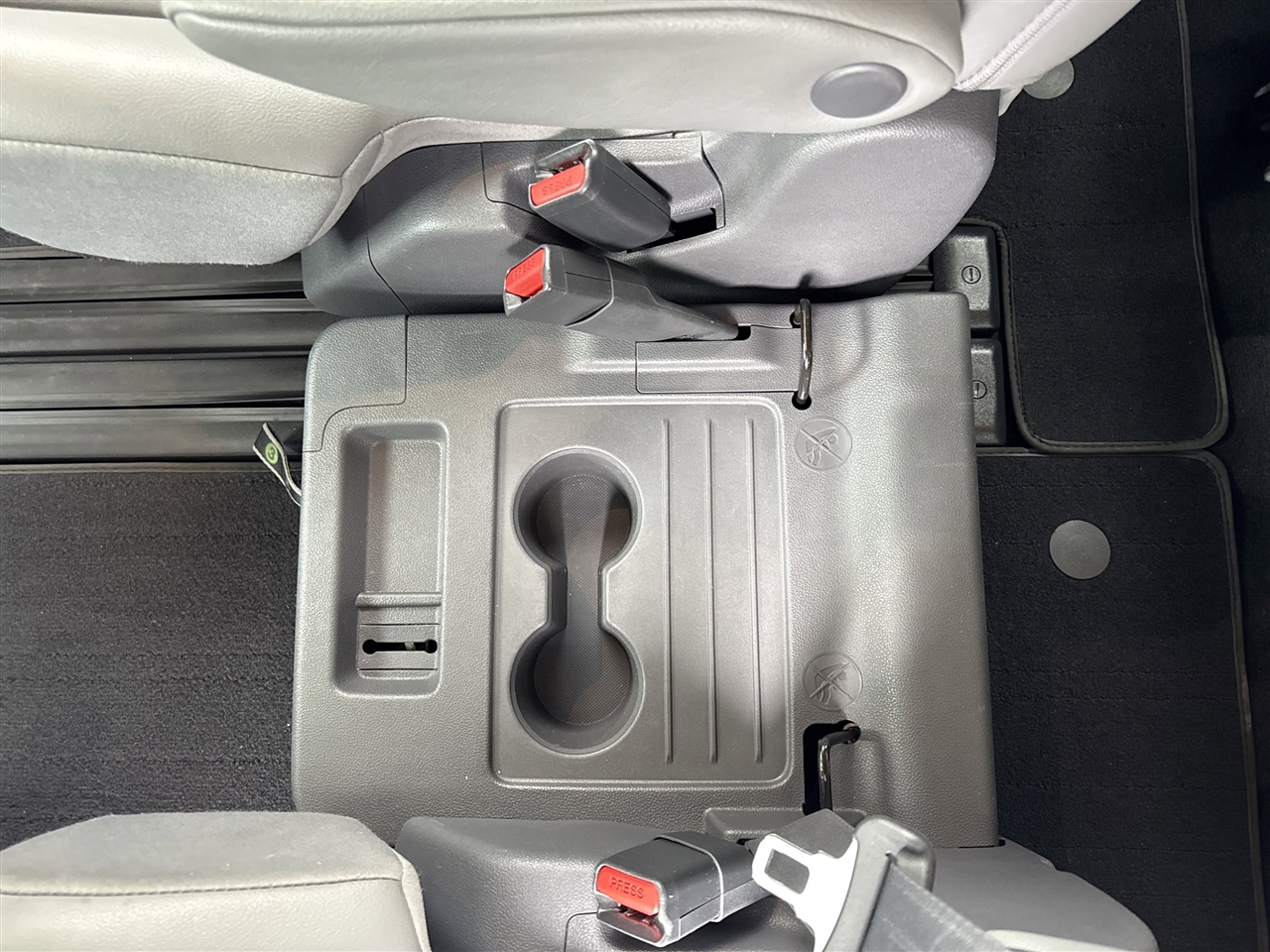 Toyota Sienna XLE FWD 8-Passenger (Natl) 2021 Toyota Sienna XLE FWD 8-Passenger (Natl) 2021
