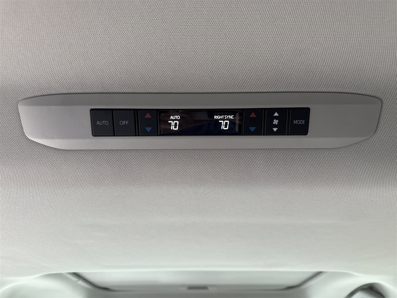 Toyota Sienna XLE FWD 8-Passenger (Natl) 2021 Toyota Sienna XLE FWD 8-Passenger (Natl) 2021