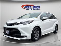 2021 Toyota Sienna 