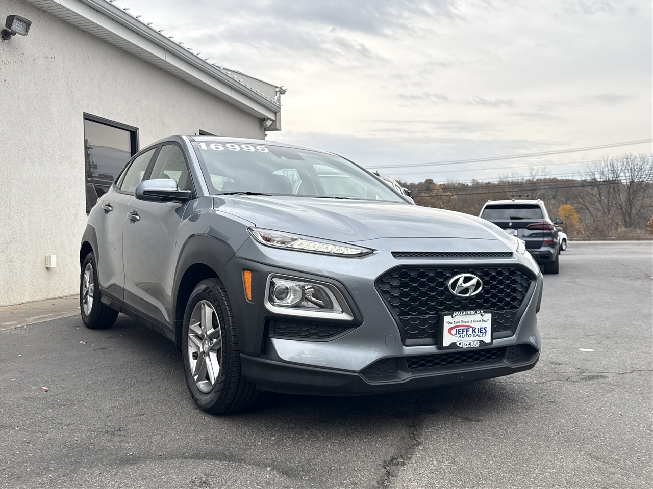 2020 Hyundai Kona SE photo 2