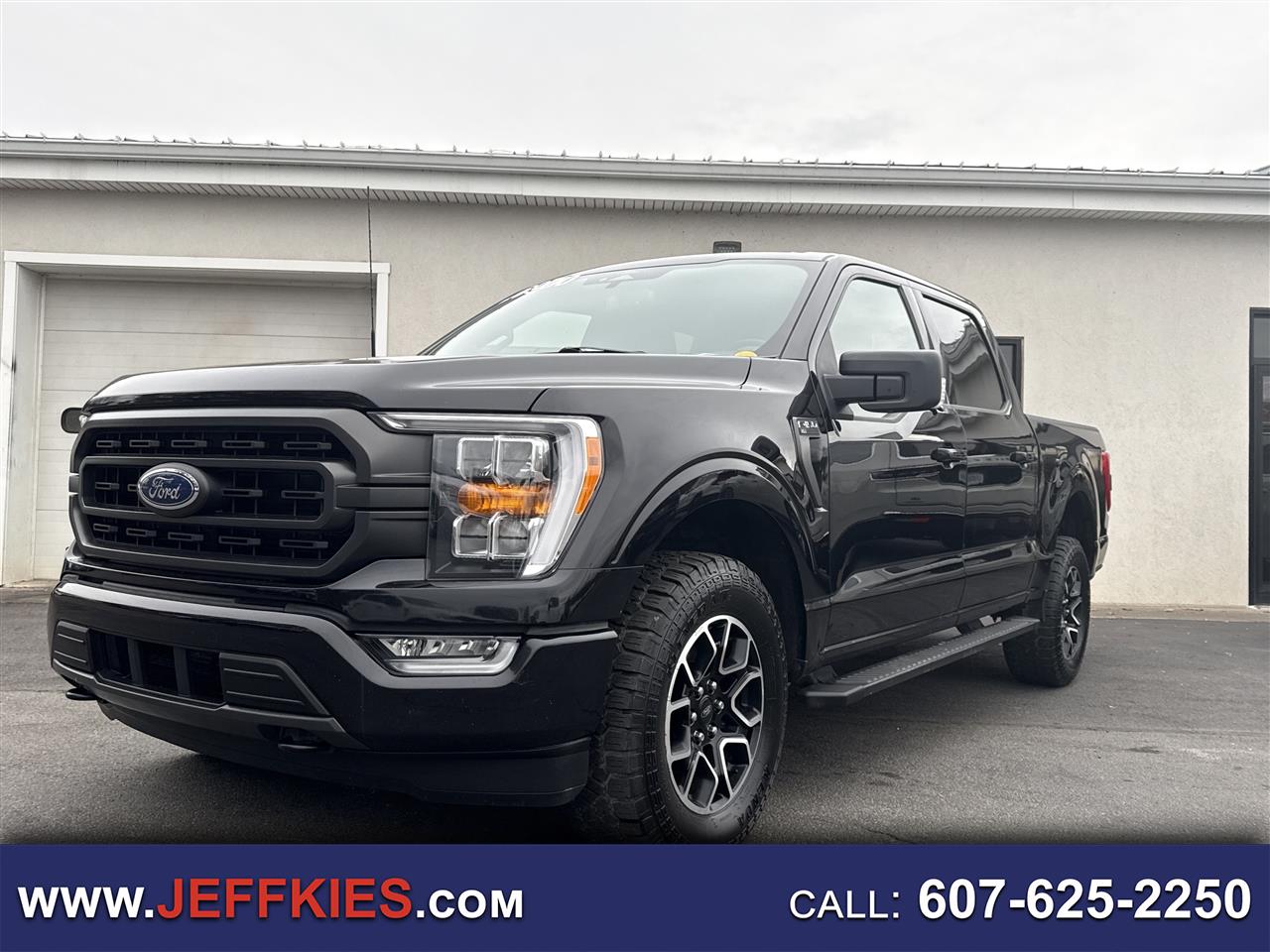 2022 Ford F-150 XL 4WD SuperCrew 5.5' Box
