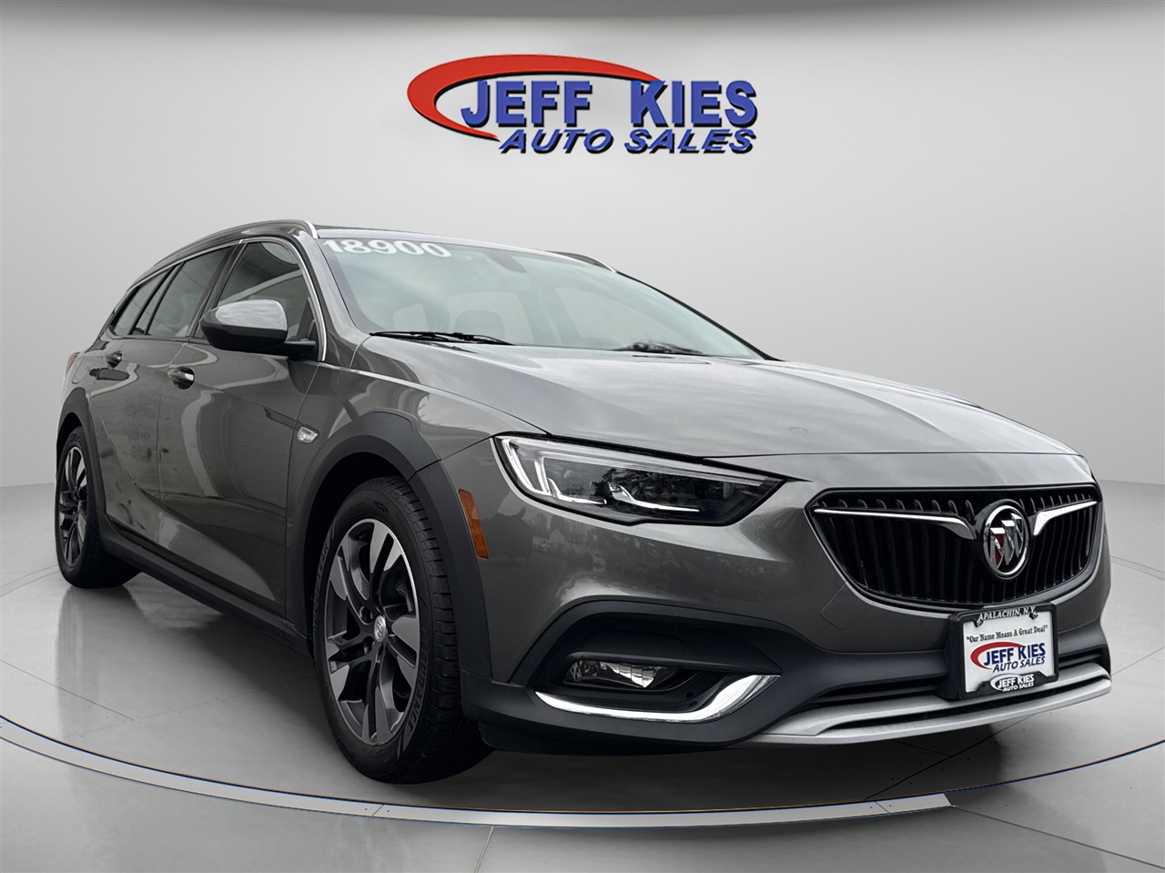 2018 Buick Regal TourX Preferred photo 2