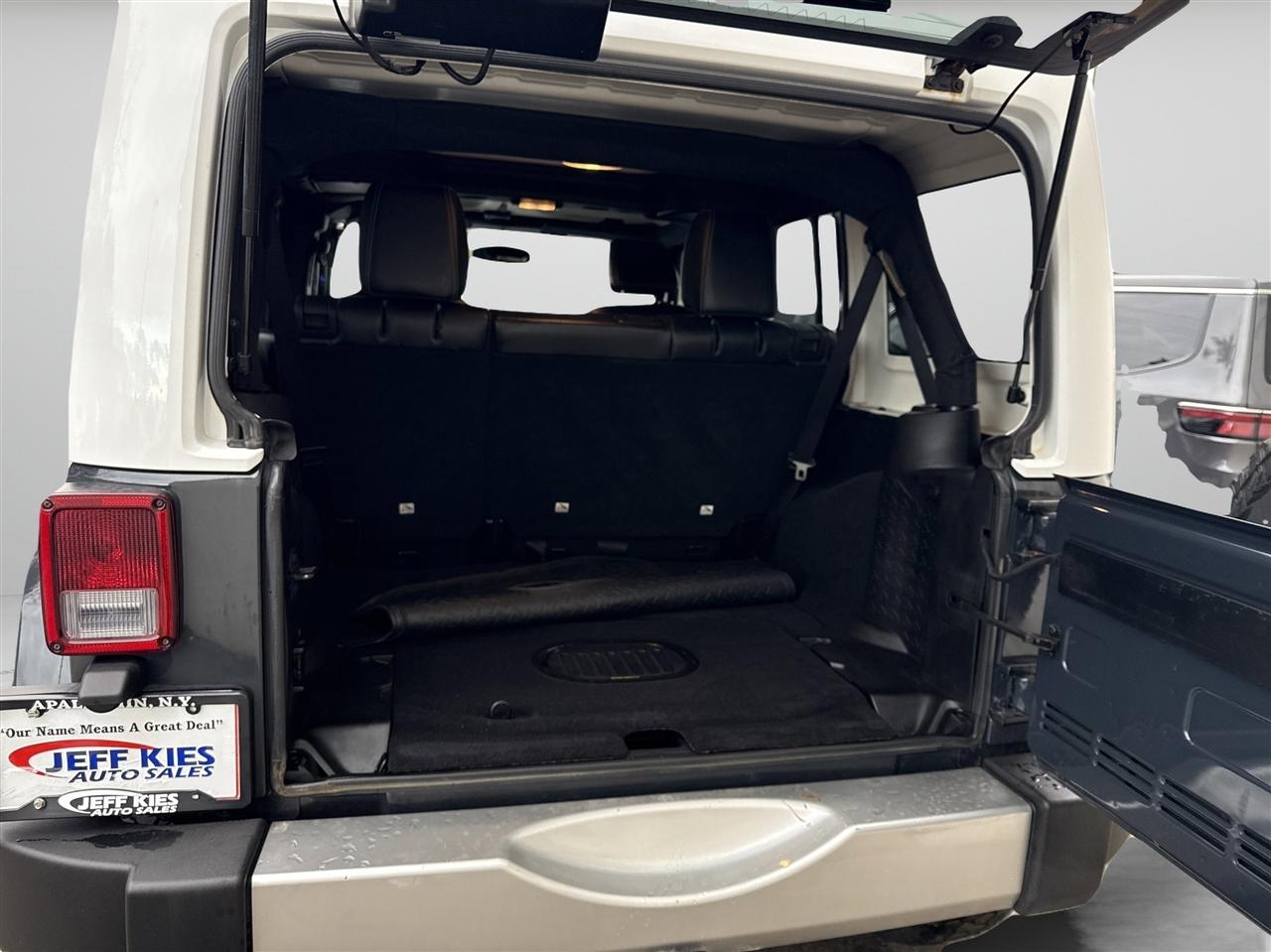 Jeep Wrangler Unlimited 4WD 4dr Chief *Ltd Avail* 2017