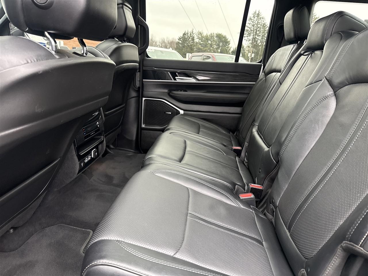 Jeep Wagoneer Series II 4x4 2022