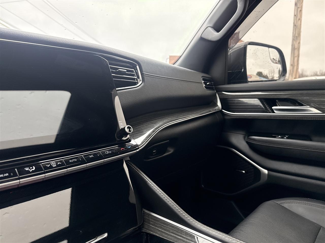 Jeep Wagoneer Series II 4x4 2022