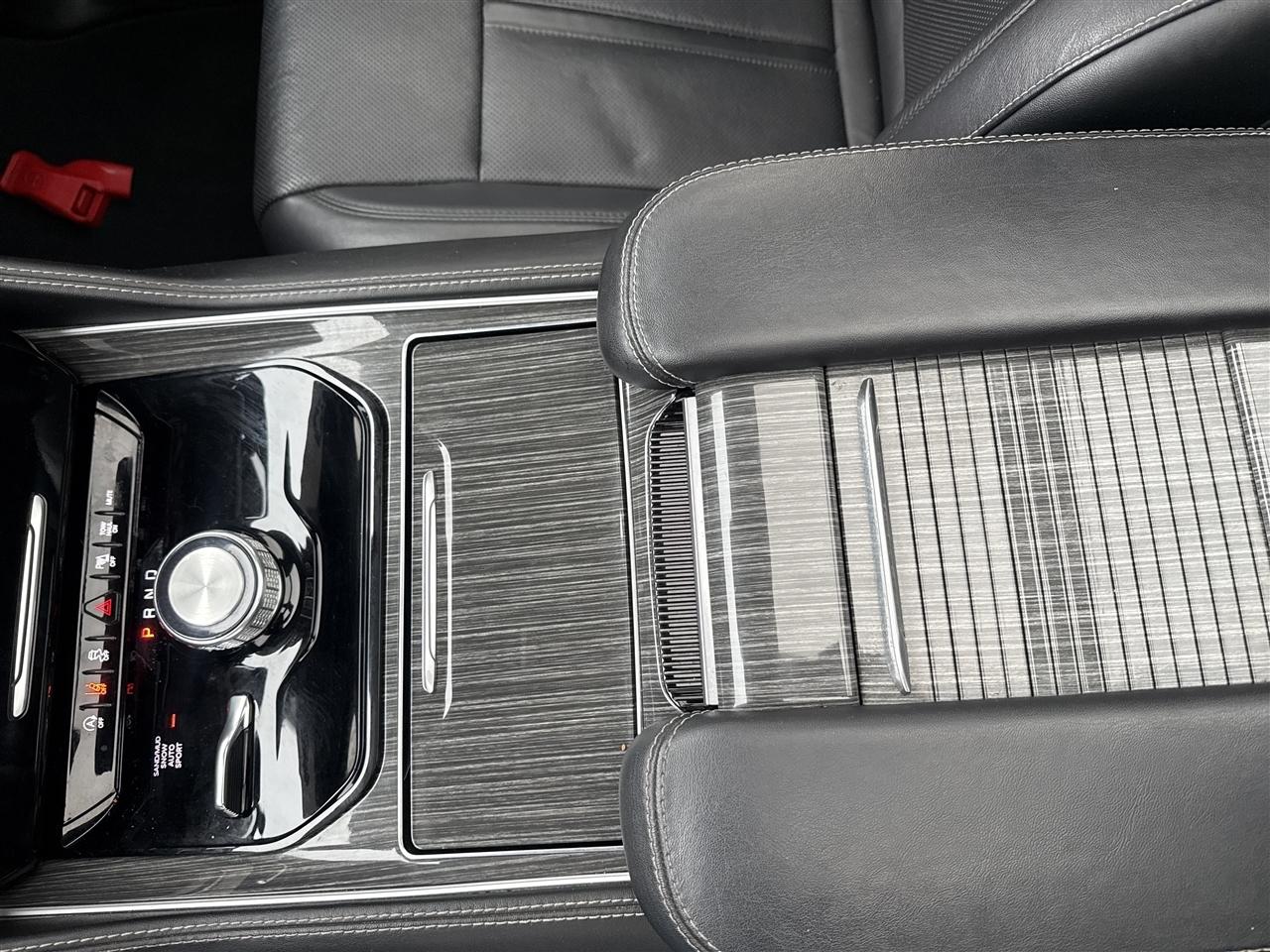 Jeep Wagoneer Series II 4x4 2022